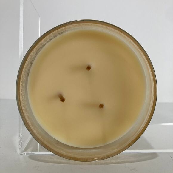 UNBURNED Bath & Body Works White Barn Sweet Cupcake 3 Wick Candle 14.5 Oz - Picture 4 of 6